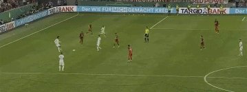 1661983695322089819.gif 拜仁66B.gif
